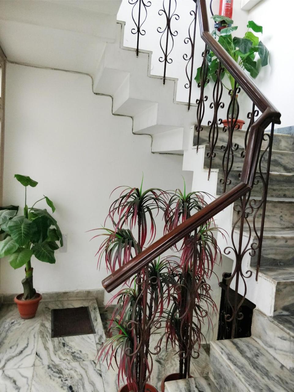 Fabexpress Hemkunt Mansion Noida Exterior foto